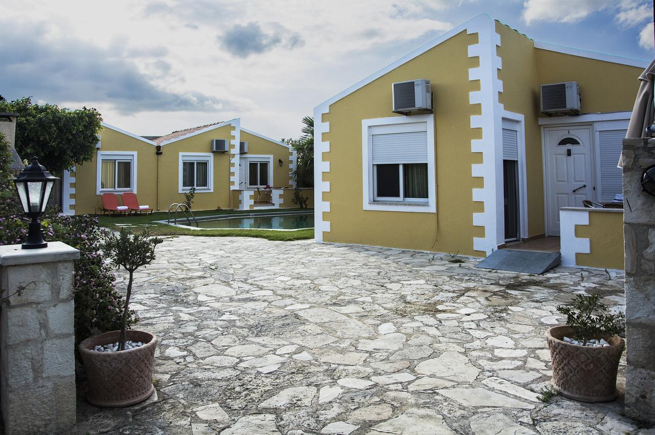 Plakalona Apartments Exopoli Extérieur photo